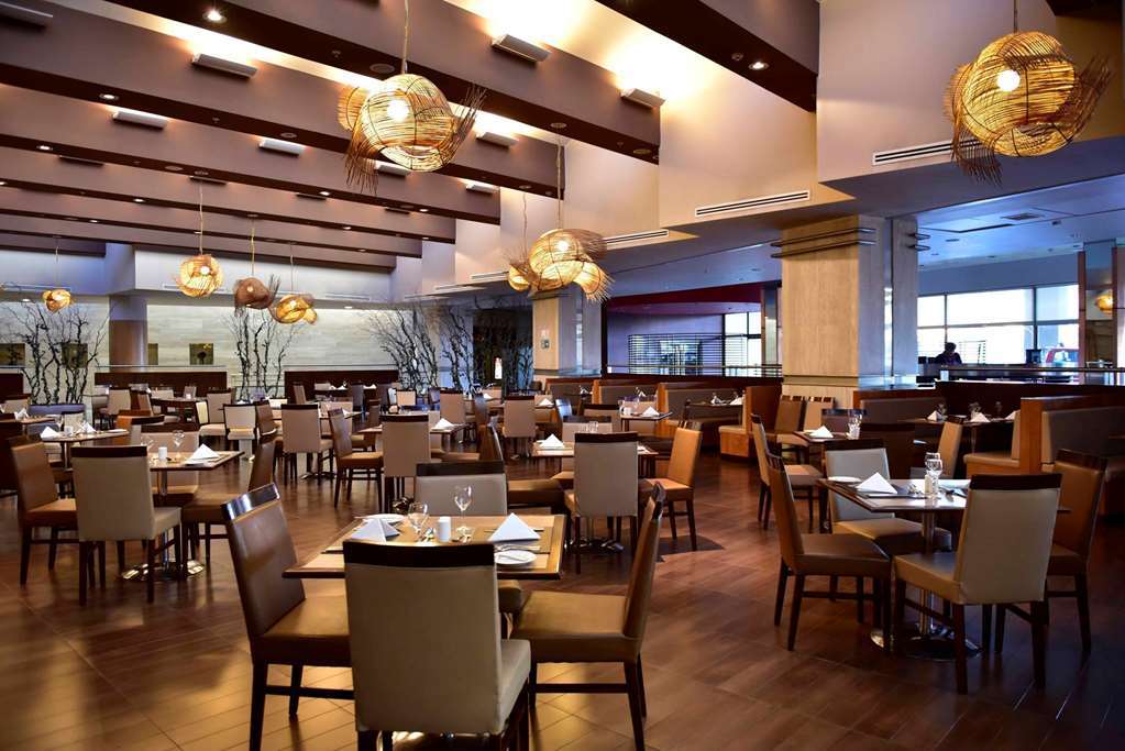Doubletree By Hilton Calama Hotel Restoran gambar